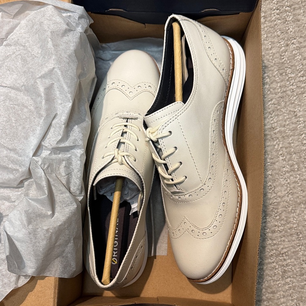 Cole Haan Cream Oxford Shoes